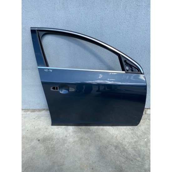 Usa dreapta fata VOLVO V60 2010-2018 32228971 31352778