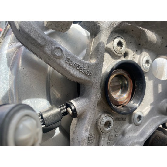 Punte spate completa 4x4 VOLVO V60 V90 XC60 XC90 V60CC V90CC 2016+ 32292927 