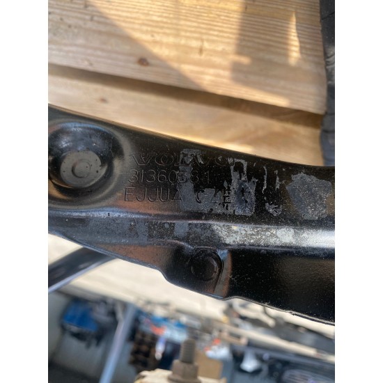 Punte spate completa 4x4 VOLVO V60 V90 XC60 XC90 V60CC V90CC 2016+ 32292927 