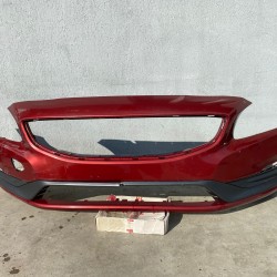 Bara fata facelift cu gauri de spalator Volvo S60 2014-2017 31323831