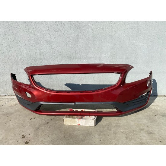 Bara fata facelift cu gauri de spalator Volvo S60 2014-2017 31323831 Bara fata facelift cu gauri de spalator Volvo S60 2014-2017 31323831