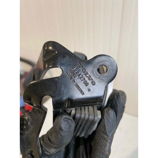 Pompa vacuum VOLVO XC40 2018+ 31669539 32242706 32325221 32249385