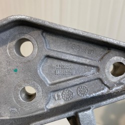 Suport cutie viteze Volvo XC40 2024 32138290