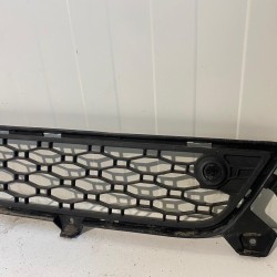 Front Bumper Center Lower Grille Volvo 2009-2013 30763423 30763422 31294054