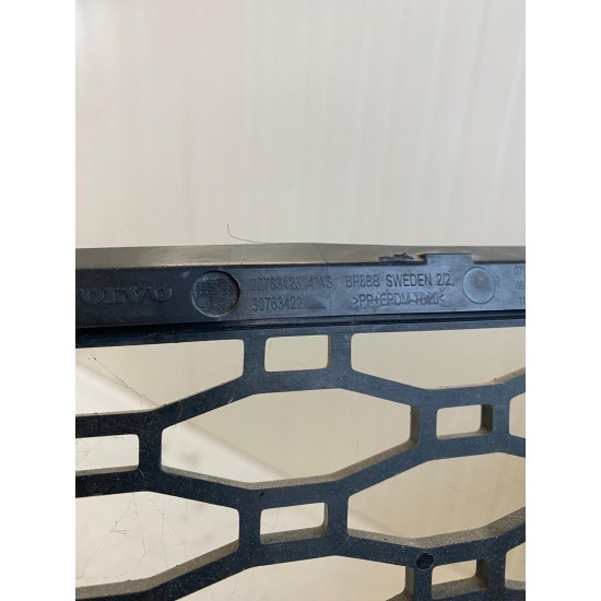 Grila Bara Fata Volvo XC60 2009-2013 30763423 30763422 31294054