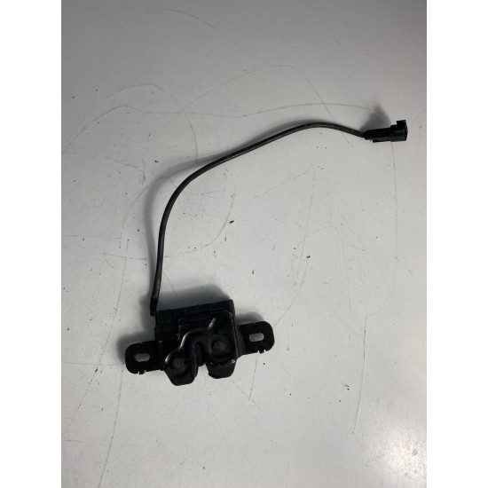 Broasca capota dreapta VOLVO S80 V70 XC70 31356007 31298608