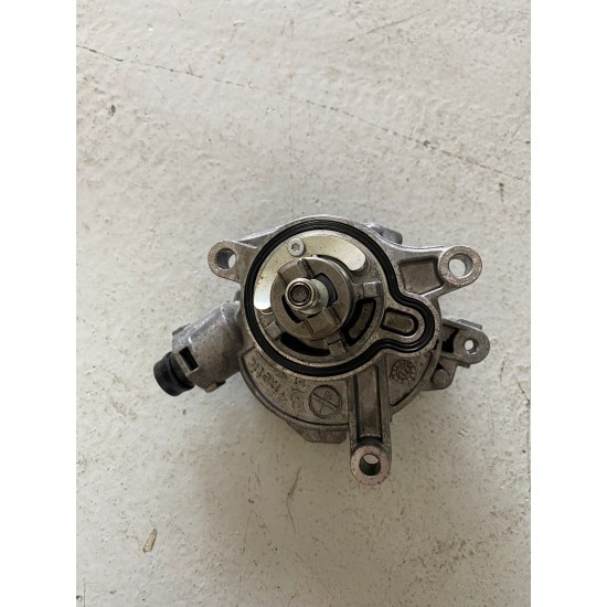 Pompa vacum Volvo V60 V70 XC70 XC60 V40 31258031 31375107 31375106 Pompa vacum Volvo V60 V70 XC70 XC60 V40 31258031 31375107 31375106
