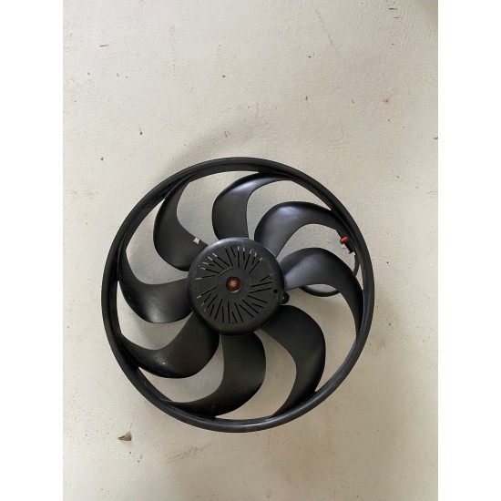 Ventilator mare radiatoare Volvo XC60 S60 V60 S80 V70 XC70 2009-2017 6G91-8C607-N 31200375 30668629