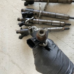 Injectoare 2.4 Volvo S60 V60 S80 V70 XC60 XC70 31272690 36002662