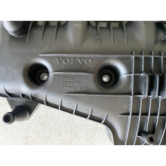 Capac galerie admisie VOLVO C30 C70 S40 V50 S60 V60 S80 2004-2012 31430316 D5244T15 Capac galerie admisie VOLVO C30 C70 S40 V50 S60 V60 S80 2004-2012 31430316 D5244T15