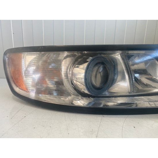 Far xenon dreapta VOLVO S40 V50 2007-2012 31299588 32206140