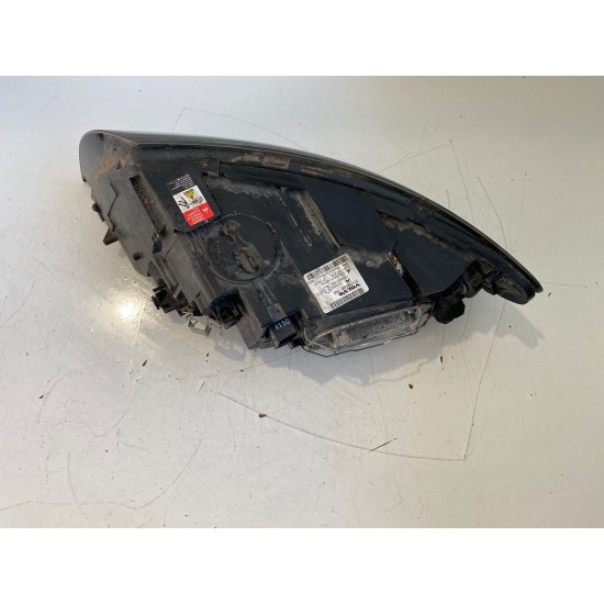 Far xenon dreapta VOLVO S40 V50 2007-2012 31299588 32206140
