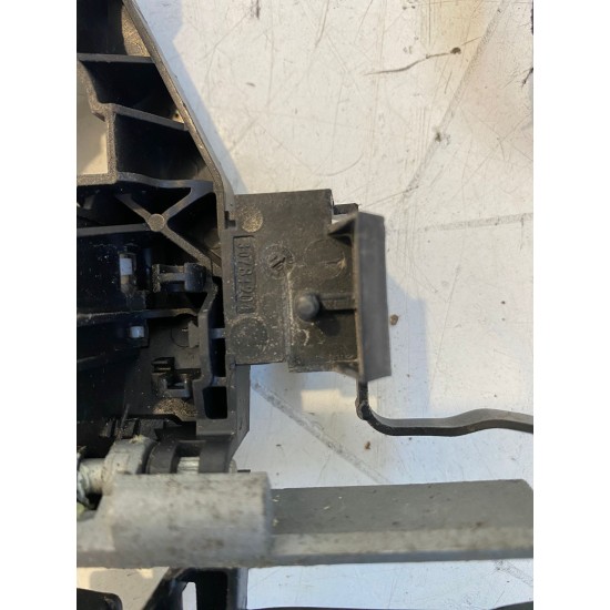 Suport broasca usa spate dreapta VOLVO V50 2011 30784205