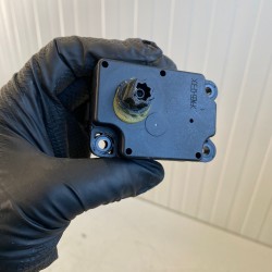 Motoras recirculare aeroterma Volvo S40 V50 C30 V40 4N5H-19E616-6652A 30733779