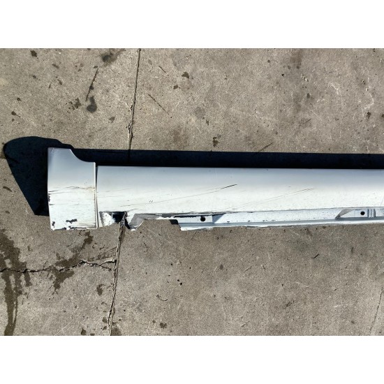 Prag dreapta VOLVO V50 S40 FACELIFT 2010+ 31283505 Prag dreapta VOLVO V50 S40 FACELIFT 2010+ 31283505