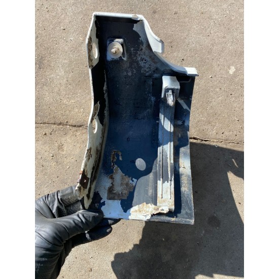 Left trim sill moulding end VOLVO S40 V50 2008-2012 39867871