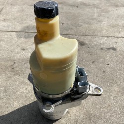 Power Steering Pump Volvo C30 S40 V50 1.6 Diesel 9N513K514AC 31329252 Power Steering Pump Volvo C30 S40 V50 1.6 Diesel 9N513K514AC 31329252