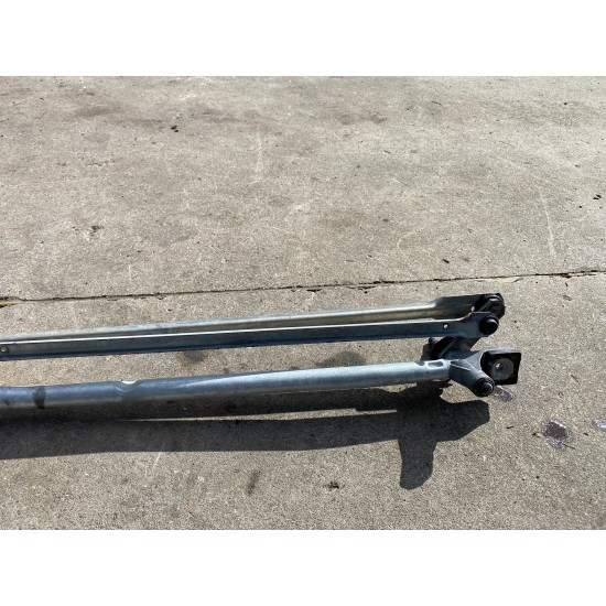 Wiper Mechanism Volvo C30 C70 S40 V50 30699342 31253518 30698235 Wiper Mechanism Volvo C30 C70 S40 V50 30699342 31253518 30698235