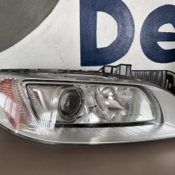 Right xenon headlight Volvo S80 V70 XC70 31420014