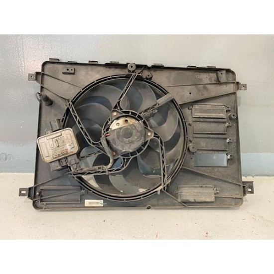 Radiator cooling fan Volvo S60 XC70 V60 S80 V70 XC60 31368867 31368505