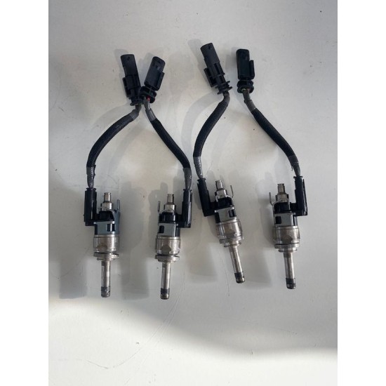 Fuel injectors 2.0 benzine T6 VOLVO S60 S90 V60 V90 XC40 XC60 XC90 V60CC V90CC 31432778 32140134