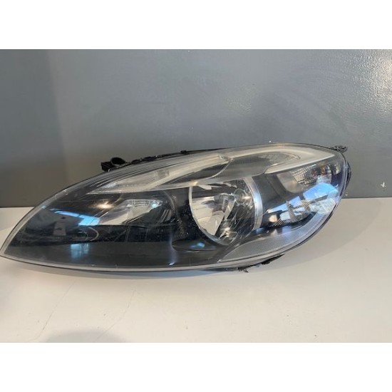 Far Stanga Halogen Volvo V40 2013-2014 31420005 