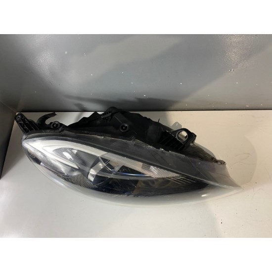 Far dreapta fata halogen Volvo V40 2012-2019 31283327