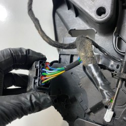 Broasca incuietaore usa spate dreapta Volvo S80 XC70 V70 2007-2013 31253921 30753338