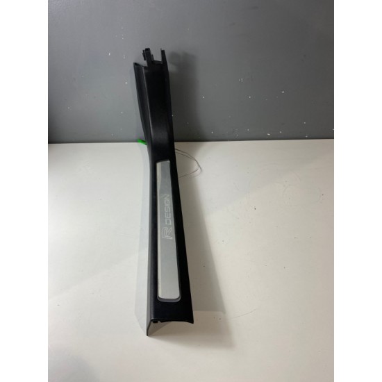 FRONT RIGHT SILL PLATE TRIM COVER ILUMINATED VOLVO S90 R-DESIGN V90 31377617 FRONT RIGHT SILL PLATE TRIM COVER ILUMINATED VOLVO S90 R-DESIGN V90 31377617
