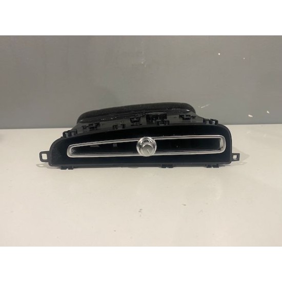 Cetral grille display left VOLVO XC40 2018+ 31442627