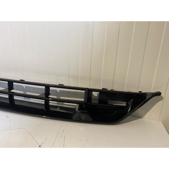 Grila bara fata partea de jos VOLVO S90 V90 32227395