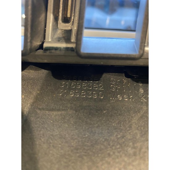 Grila bara fata cu camera Volvo XC90 FACELIFT 2020+ 31698406