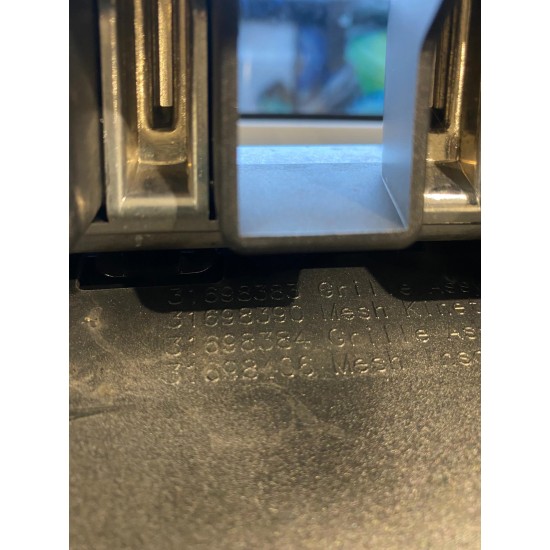 Grila bara fata cu camera Volvo XC90 FACELIFT 2020+ 31698406