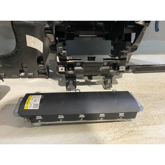 Kit plansa de bord cu 3 airbag-uri VOLV0 XC40 2018+ 31442600 31442543