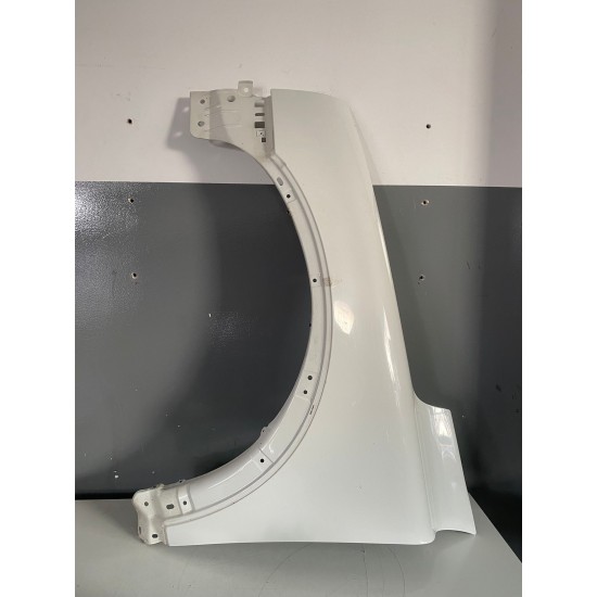 Aripa stanga Volvo XC90 2003-2014 30796494 Aripa stanga Volvo XC90 2003-2014 30796494