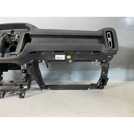 Dashboard panel with 2 airbags VOLV0 XC40 2019 31442600