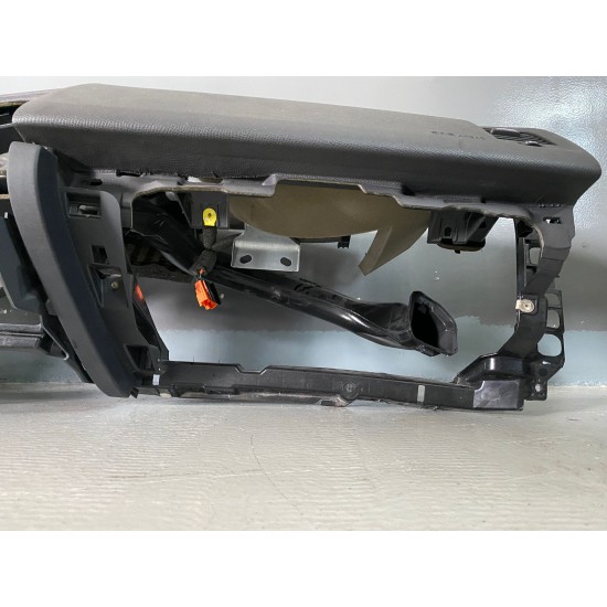 Plansa de bord piele cu distronic 2 airbag-uri VOLVO XC60 2008-2017 31393668