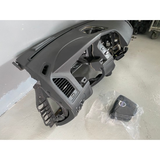Plansa de bord piele cu distronic 2 airbag-uri VOLVO XC60 2008-2017 31393668