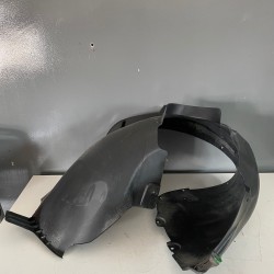 Front left wheel arch liner VOLVO XC40 2019 32260180
