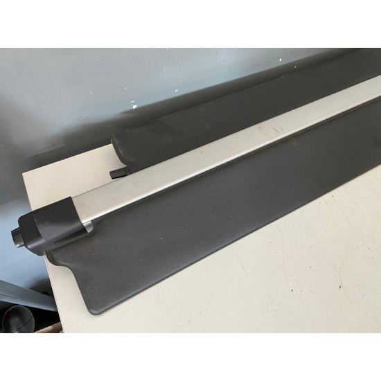 Rulou portbagaj VOLVO XC90 2003-2014 39815816 Rulou portbagaj VOLVO XC90 2003-2014 39815816