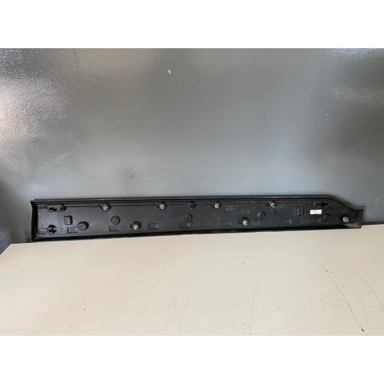 Front Left Door Molding Volvo XC90 31448425 31448415 