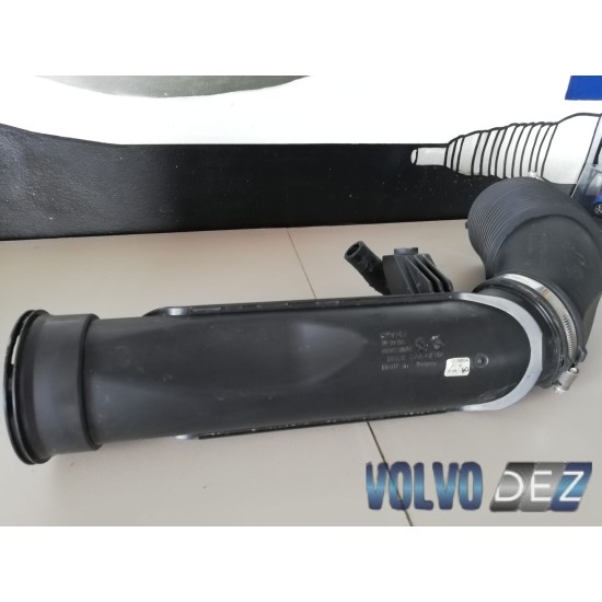 Air intake hose Volvo XC40 32224382