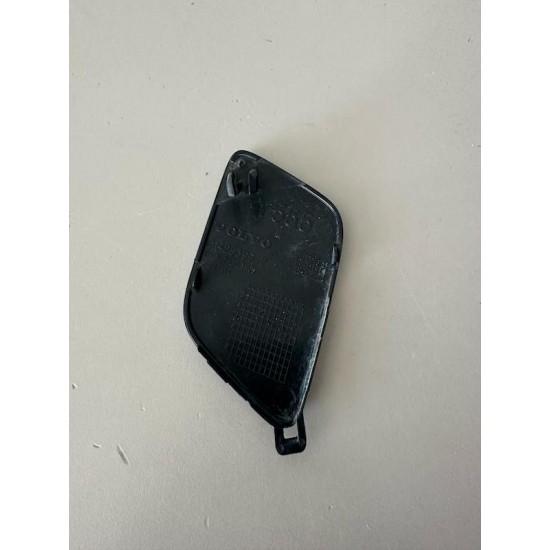 Capac tractare Volvo V40 2012-2019 31425399 Capac tractare Volvo V40 2012-2019 31425399