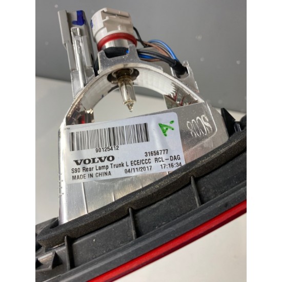 Proiector ceata stanga spate Volvo S90 2017+ 31656777