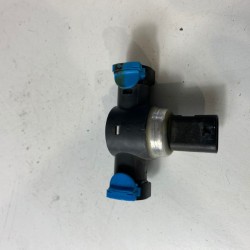 Senzor presiune combustibil VOLVO S60 V60 V90 XC40 XC60 V70 XC90 V40 S90 31432653