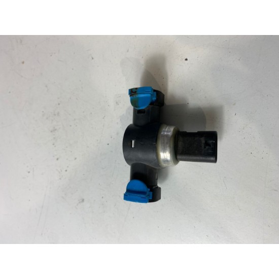 Senzor presiune combustibil VOLVO S60 V60 V90 XC40 XC60 V70 XC90 V40 S90 31432653