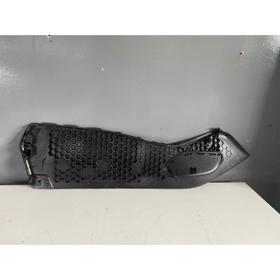 Ornament consola centrala partea stanga VOLVO XC40 2018+ 31469003