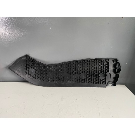 Ornament consola centrala partea dreapta VOLVO XC40 2018+ 31469004
