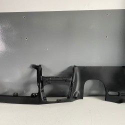LOWER DASH TRIM PANEL Volvo XC40 2018+ 31442616