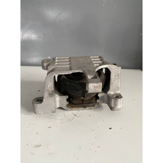 Tampon motor stanga VOLVO XC40 2018+ 31460251